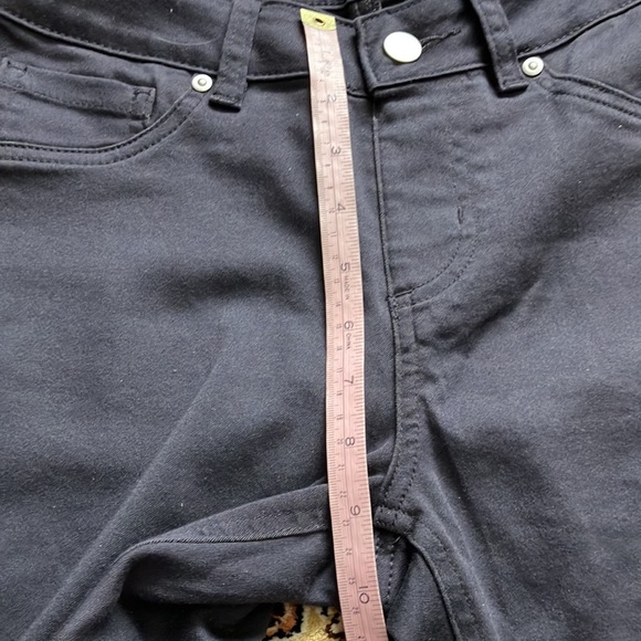 Gray Nygard jegging slim fit with skinny leg - Picture 10 of 13